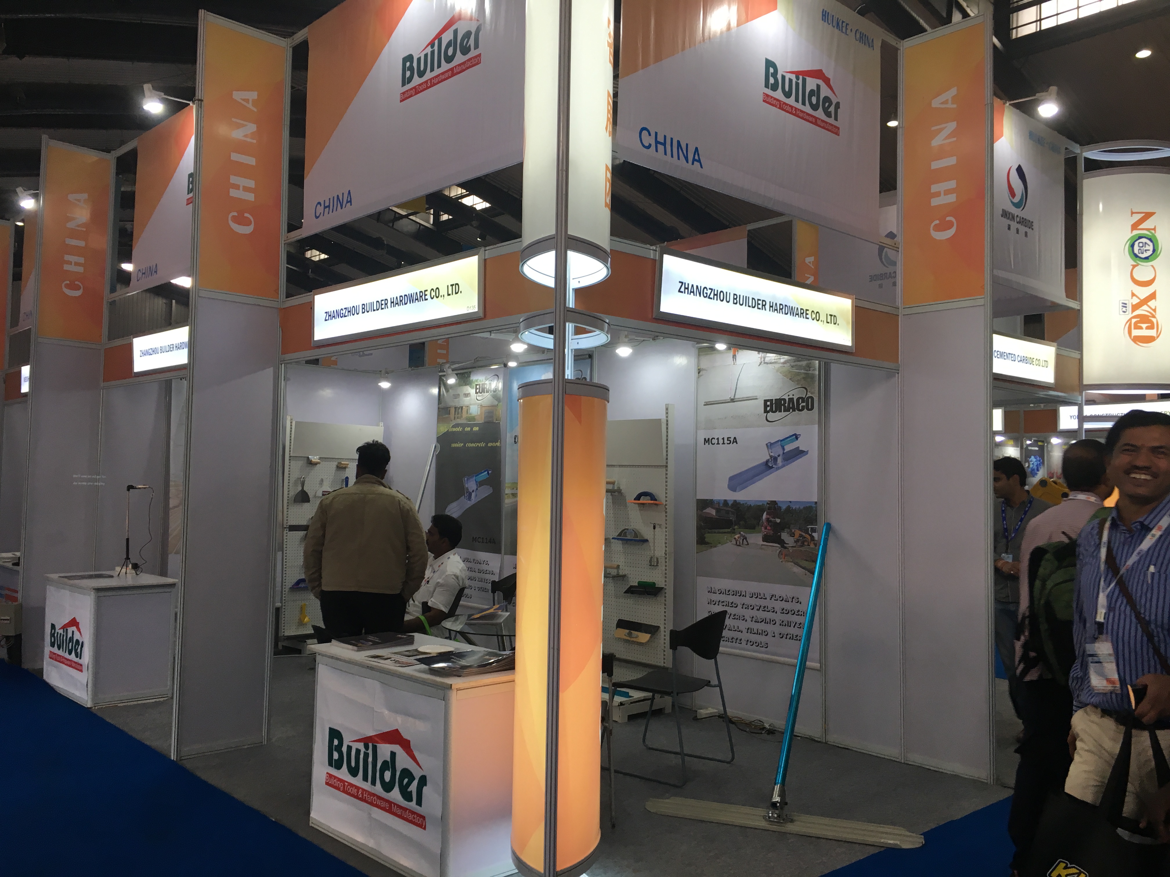 Maxima exhibition stand for Shenzhen at Roof India
